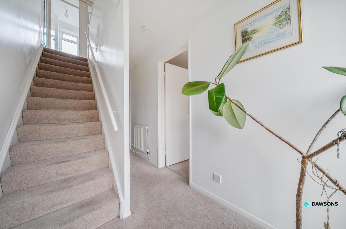 Broad Parks, West Cross, Swansea, SA3 5NZ